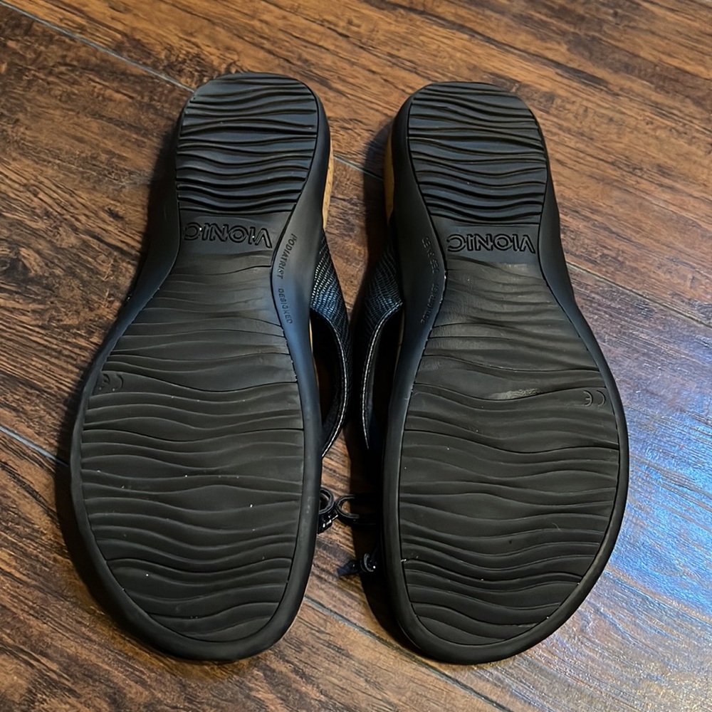 Vionic Sandals - Picture 6 of 12